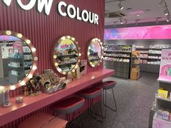 -WOW COLOUR