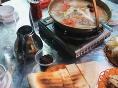 -江湖亮亮蒸虾大排档烤全羊清真(武汉总店)