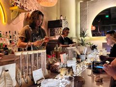 -Shift cocktail bar鸡尾酒吧