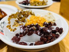 椰汁四果烧仙草-潮巷·老潮汕美食集市(欢乐港湾店)