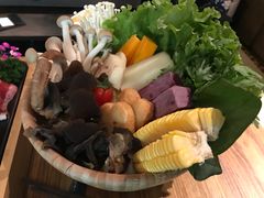 -湊湊火锅·茶憩(东城万达店)