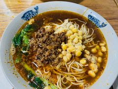 -丁丁猫重庆小面(徐州路店)