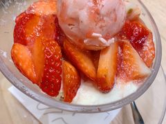 草莓提拉米苏芝士雪-满记甜品(苏州中心店)