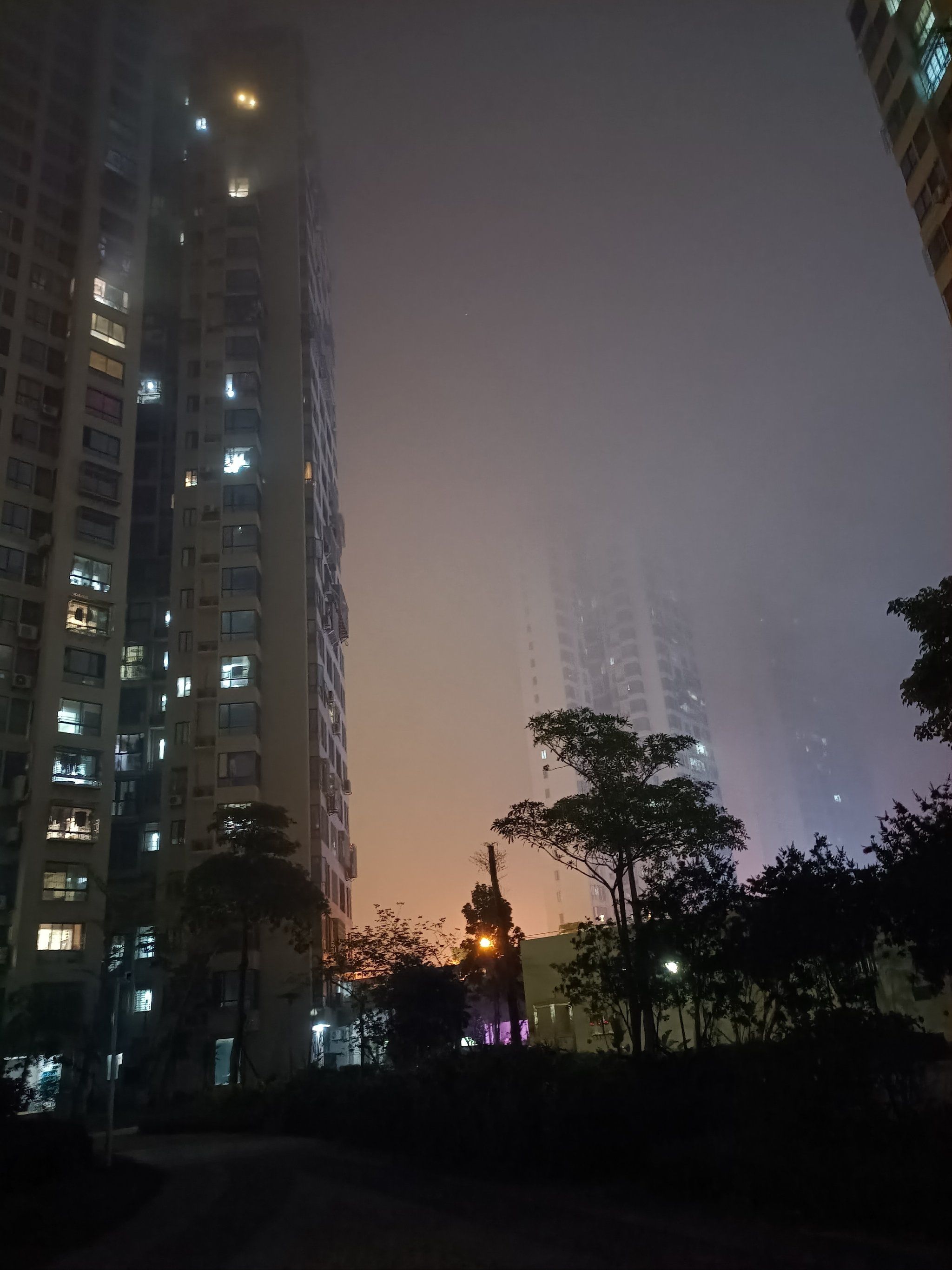 0元玩转这座城好美的天空,夜景不错#饭后消食运动