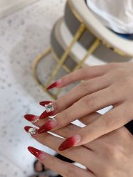 -进巍美甲