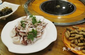 Steamed Squid Tubes