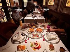 -Mogul Eatery·大亨餐酒馆