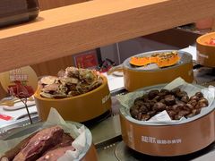 -龍歌自助小火锅(市南金茂湾店)
