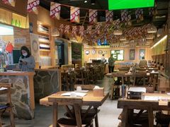 大堂-平娃三宝烧烤·面食(南小街店)