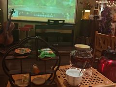 梅梨不行-月亮眼花园餐厅书吧酒吧