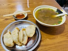 -黄阿姨锅贴大王(万航渡路店)