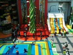 -蒙特利亲子乐园