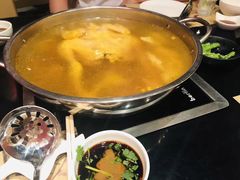 浓郁鸡汤-大红袍火锅料理(尖沙咀店)
