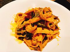 香椿拌面筋-丝路金桃·新疆菜(徐汇店)