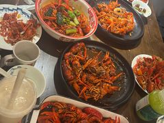 -聚汇三少·龙虾·中餐厅(莫邪路新天地店)