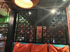 -香巴拉云南餐厅(华莱坞店)