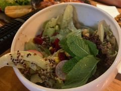 五谷杂粮蔬菜沙拉-Let's Taipei 非常烘焙(太古里店)