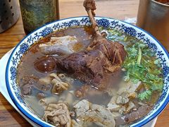 -叶新小吃店(来凤小区总店)