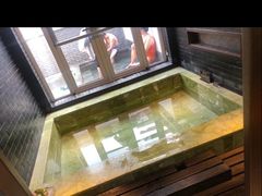 -大连步云山老汤度假山庄