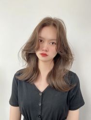 -丝语萱形象