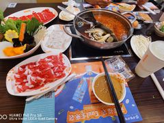 -呷哺呷哺(世贸.工三店)