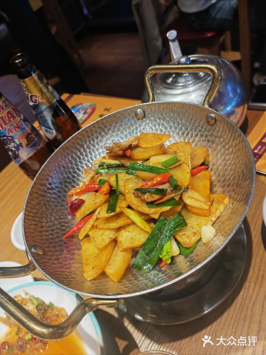 隔壁老王·家常云南菜(花巷店)图片