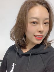 -PE SALON