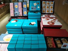 -顶东面包花园·生日蛋糕(世博店)
