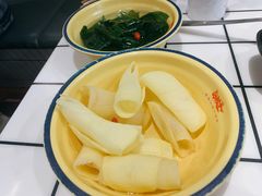 -卤校长重庆火锅(恒隆广场店)