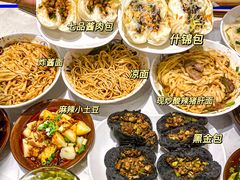 -李与白包子铺(桐梓林店)