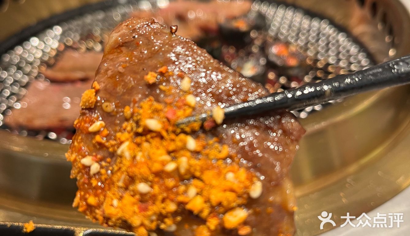 白沙天街这家烤肉有点东西｜久藏膈膜烧肉·酒场