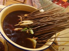 -拈签一笑黄牛肉辣卤串串