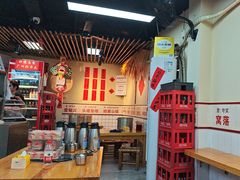 -明姨仔潮汕美食·碳炉猪脚·汕尾牛腩饭·起片鸡煲(起义路店)