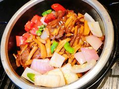 石锅山珍焗牛排-柒园·三十年创意杭帮菜(龙湖滨江天街店)