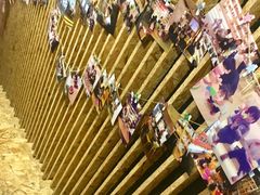 -新华里咖啡书吧(新华书店小寨店)