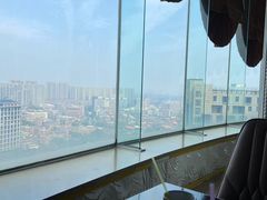 -荣誉国际酒店-云顶旋转餐厅