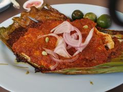 -东海岸人工湖美食村