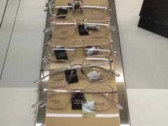 -J-Optical佳视明眼镜·蔡司视觉(青岛金茂览秀城店)