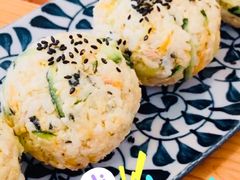 金枪鱼手抓饭饭团-小岛餐厅
