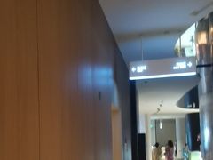 -涨巢·潮玩水疗局