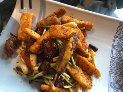 -云海肴·汽锅鸡·云南菜(天山百盛优客店)