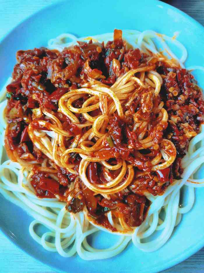 凯渊盛托克逊拌面-"在乌市知名度很高的拌面馆子 中午一到饭点.