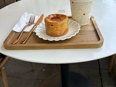 -VERIE BAKEHOUSE