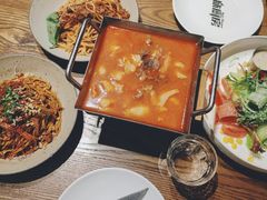 地狱肥牛酸汤鱼-地狱厨房Hell's  Kitchen(美丽熙街店)