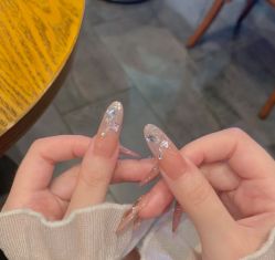 -Miss·A日式美甲美睫