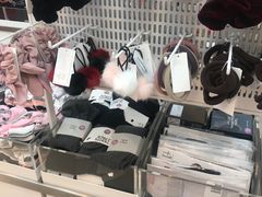 -H&M(天一广场店)