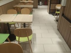 -德克士(中心医院店)