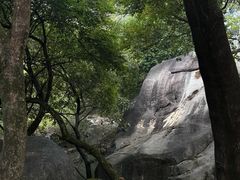 -东山风动石景区
