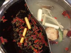鸳鸯锅-川成串·自助串串香火锅(朝阳店)