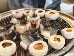 -围炉肉舍•炭烤活鳗•丹东海鲜烤肉(步行街店)